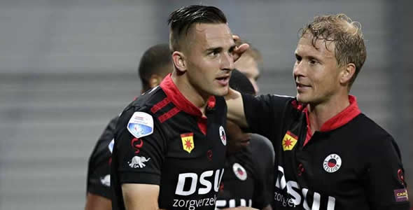 韩K联半场：门将失误朱基奇收空门大礼，济州暂0-1安养