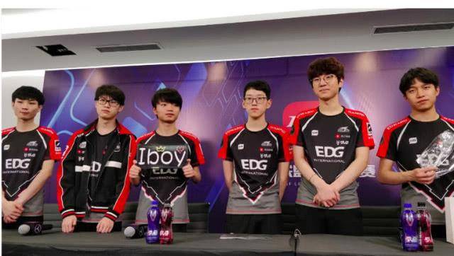 从足球到篮 从足球到篮